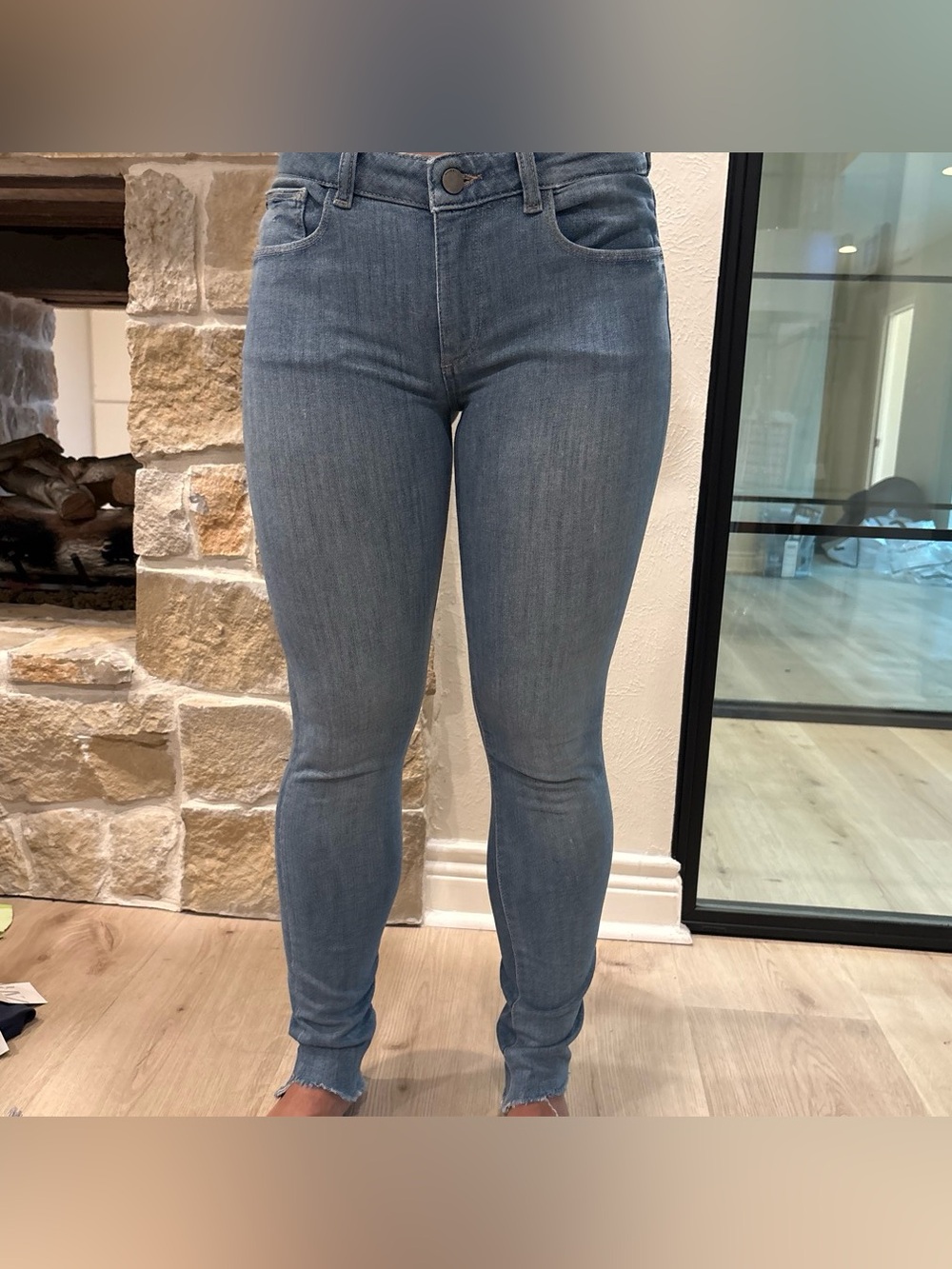 DL1961 teen16 low rise Blue skinny jeans with distressed hem and colored pocket